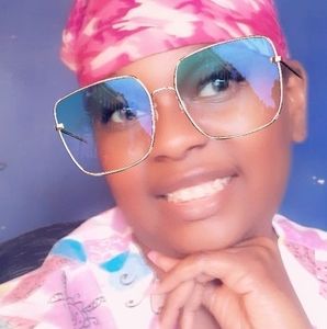 Meet your Posher, Bebbie